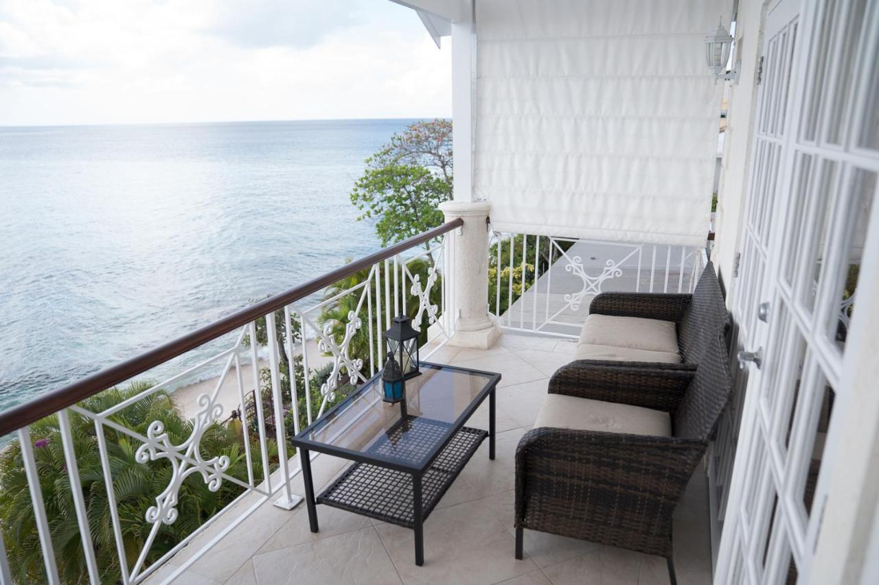 Bianca Bay 3 Bedroom West Coast Beach Front Villa Saint James Exterior foto