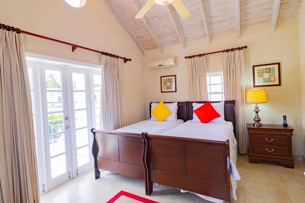 Bianca Bay 3 Bedroom West Coast Beach Front Villa Saint James Exterior foto